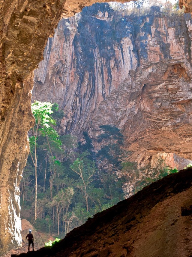 Trilhas no Parque Nacional Cavernas do Peruaçu