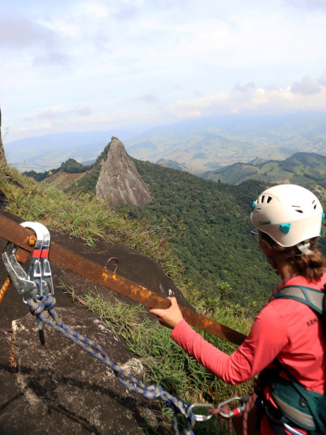 Como é subir a Pedra do Baú (SP)