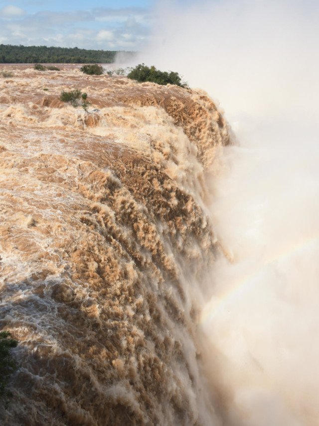 Cataratas do Iguaçu tem vazão acima da média
