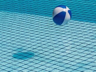 ball beach ball pool swimming pool